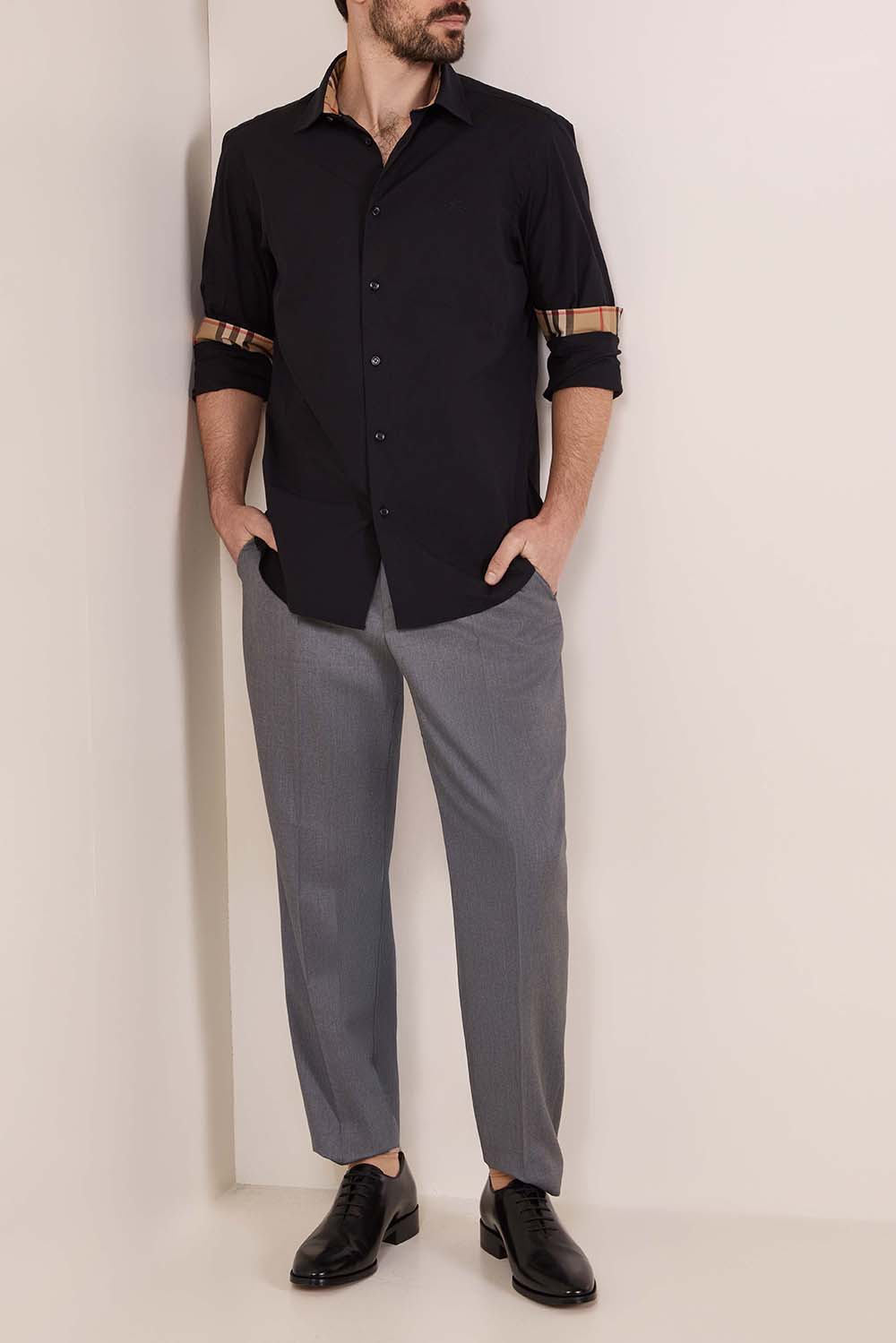 חולצה מכופתרת